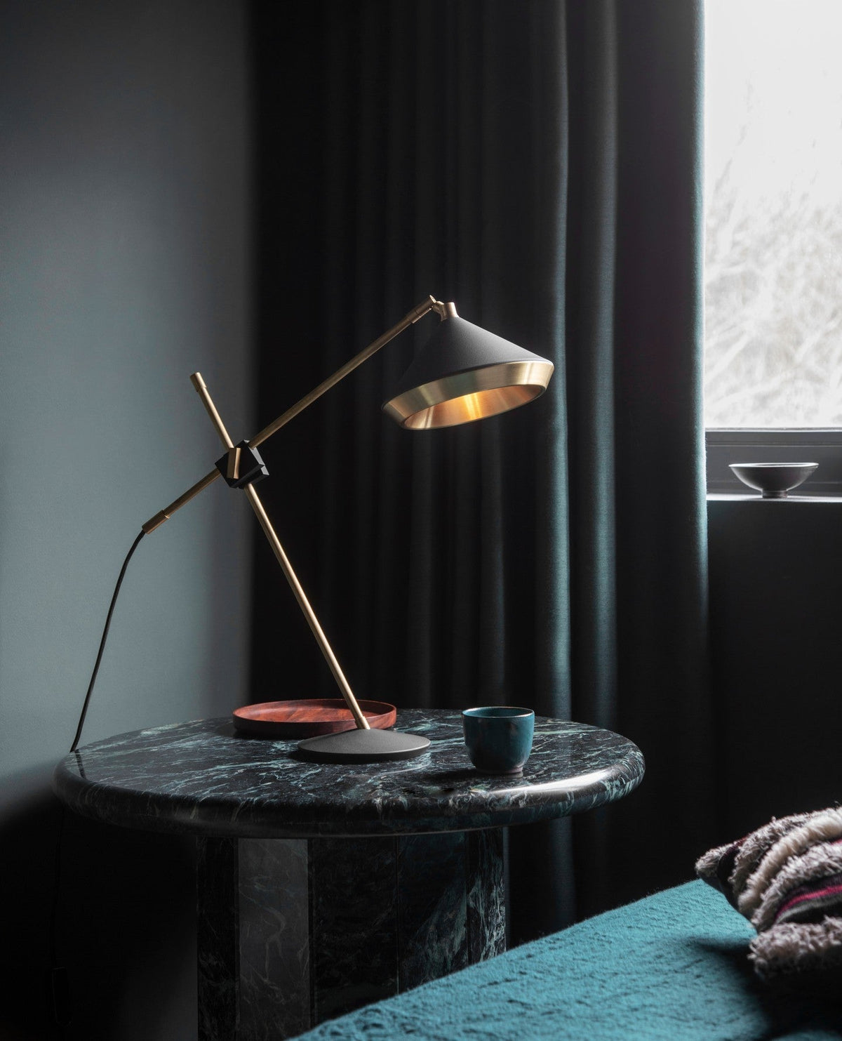 Hazel zeitgenössische Tischlampe