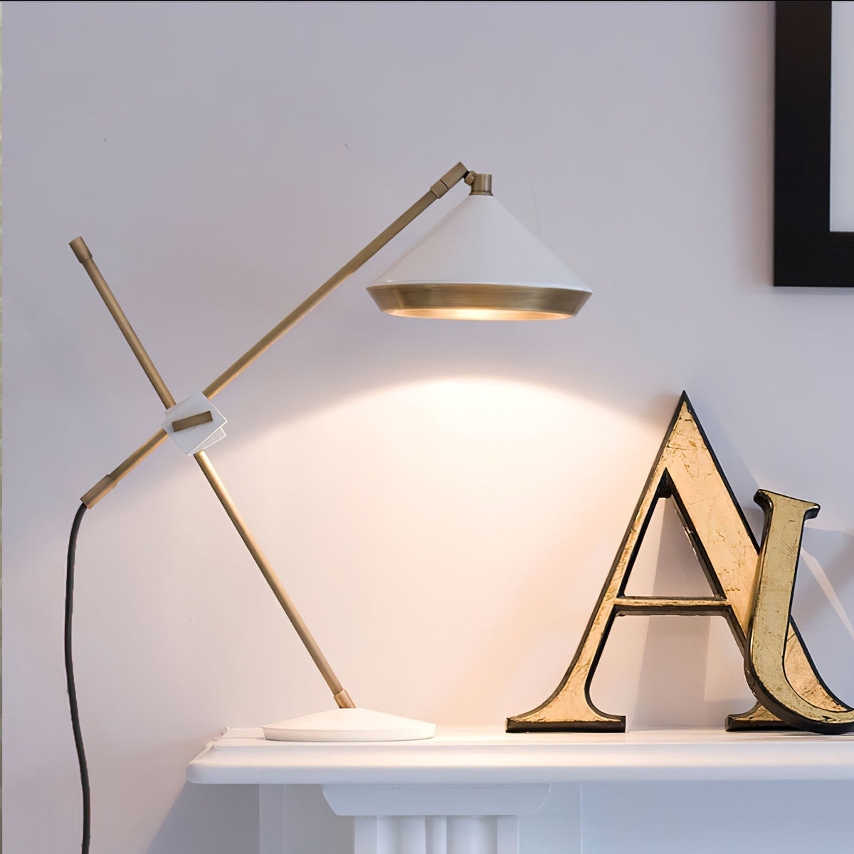 Hazel zeitgenössische Tischlampe
