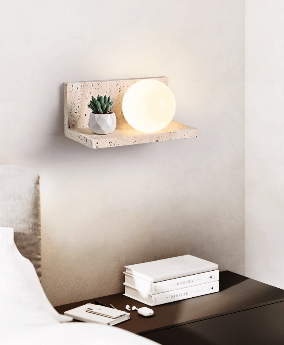 Vanthel Regal Wandleuchte aus Travertin mit Kugelschirm für Pflanzen-Display und Kopfteil