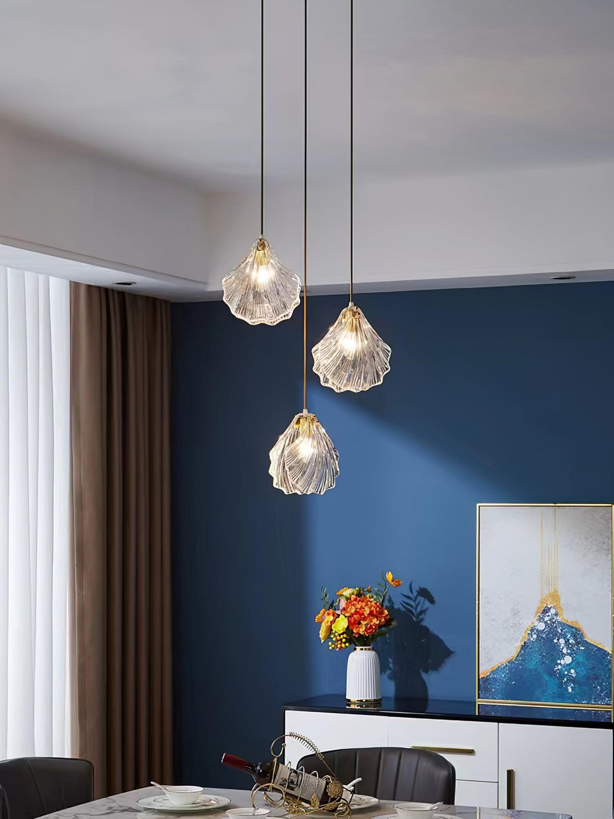 Veda Pendelleuchte aus Glas in Schalenform künstlerisch elegant