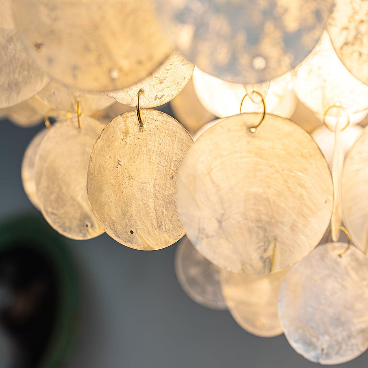 Esileth Kronleuchter im postmodernen Luxus-Stil mit Schalen-Windglocken