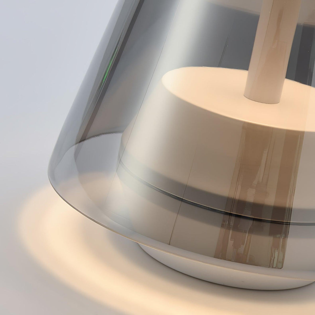 Emarir skandinavische Tischleuchte aus Glas
