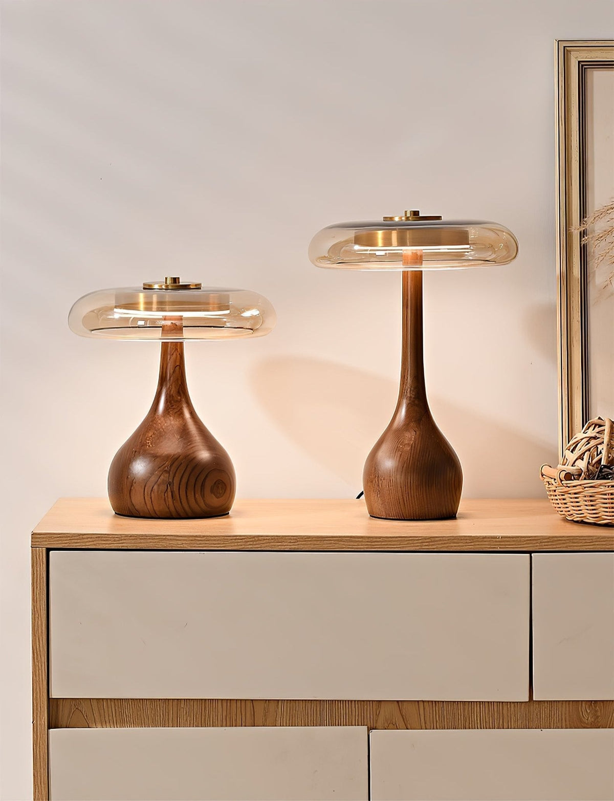 Bux Tischleuchte aus Holz im modernen Stil