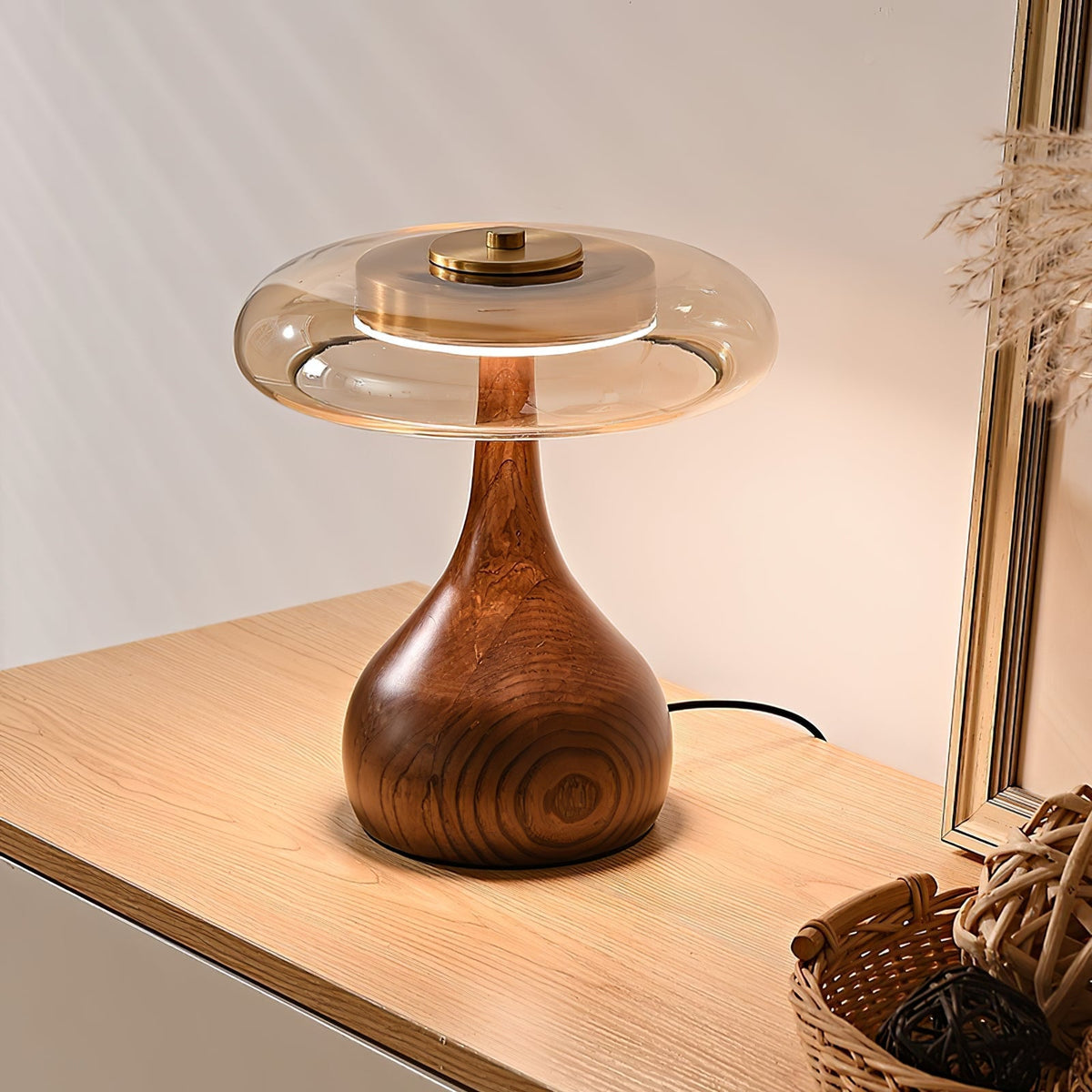 Bux Tischleuchte aus Holz im modernen Stil