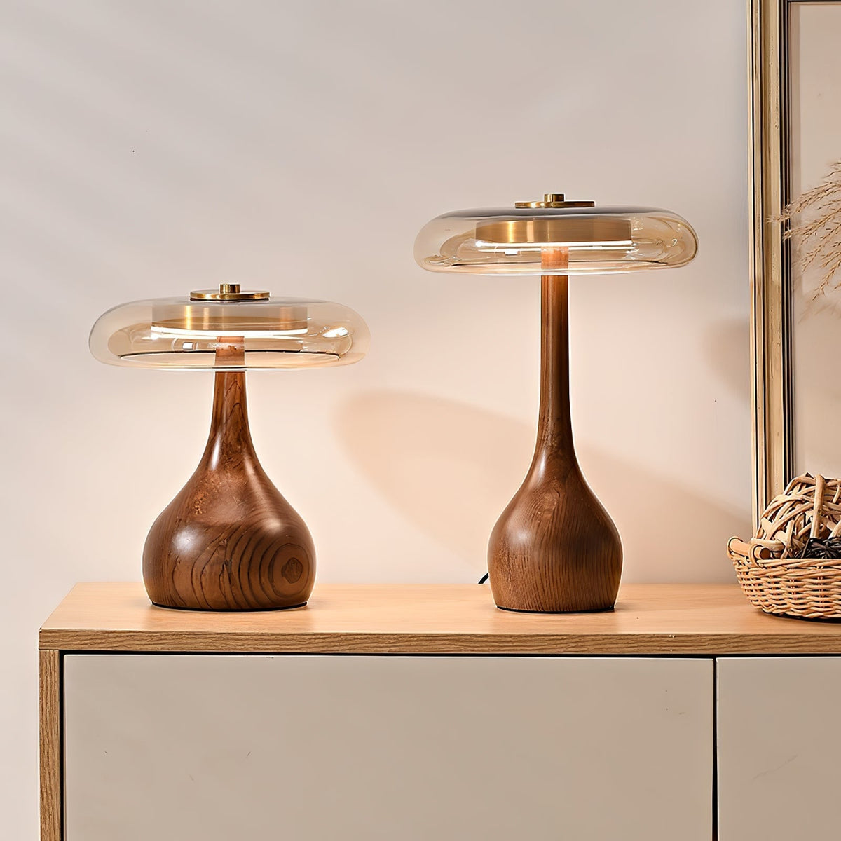 Bux Tischleuchte aus Holz im modernen Stil