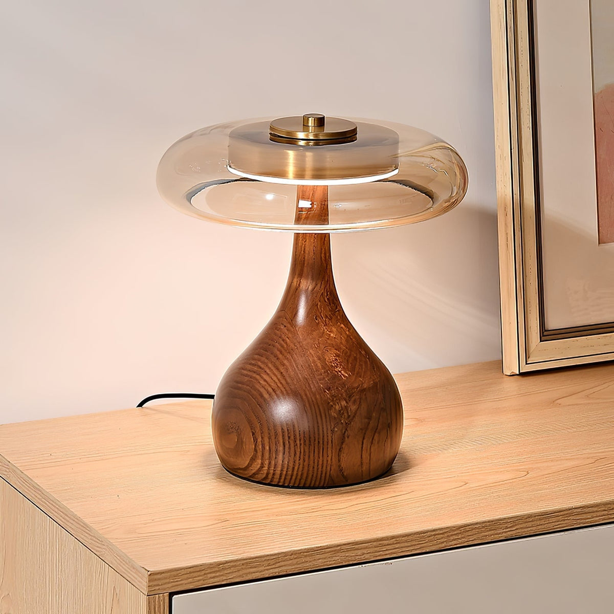 Bux Tischleuchte aus Holz im modernen Stil