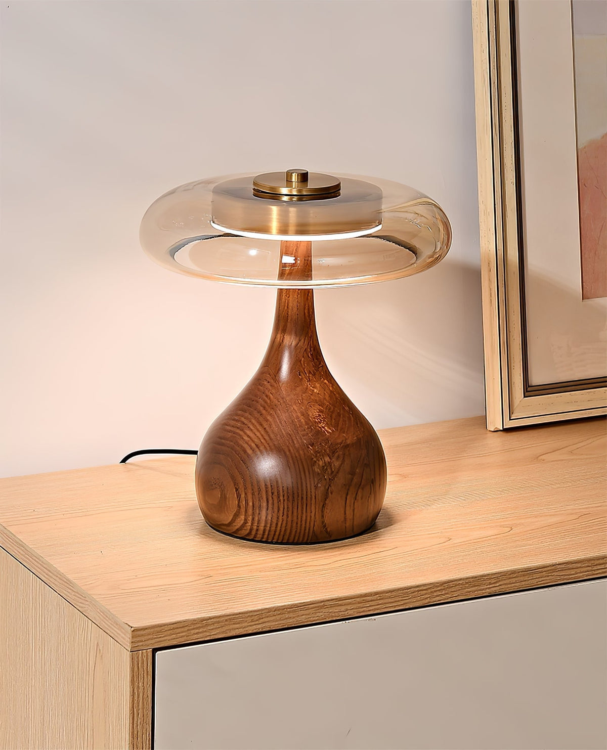 Bux Tischleuchte aus Holz im modernen Stil