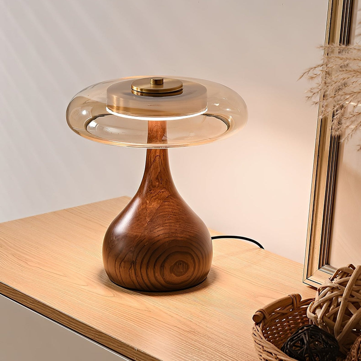 Bux Tischleuchte aus Holz im modernen Stil