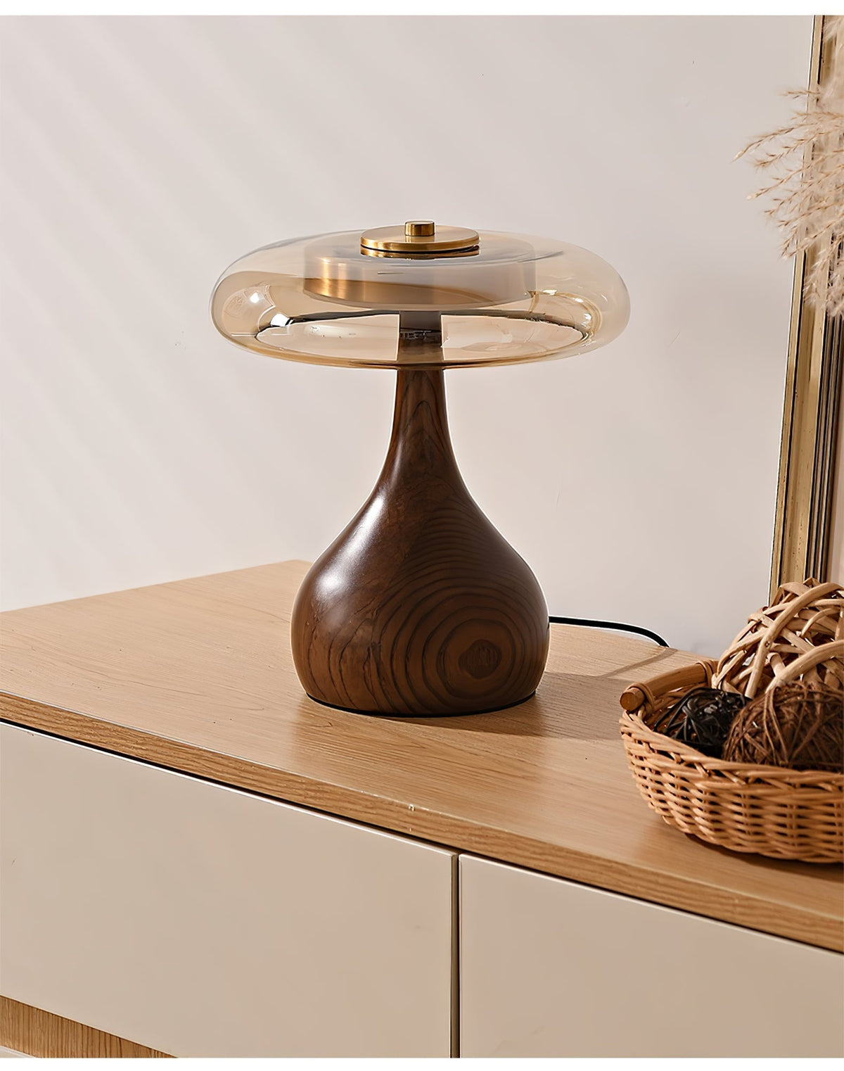 Bux Tischleuchte aus Holz im modernen Stil
