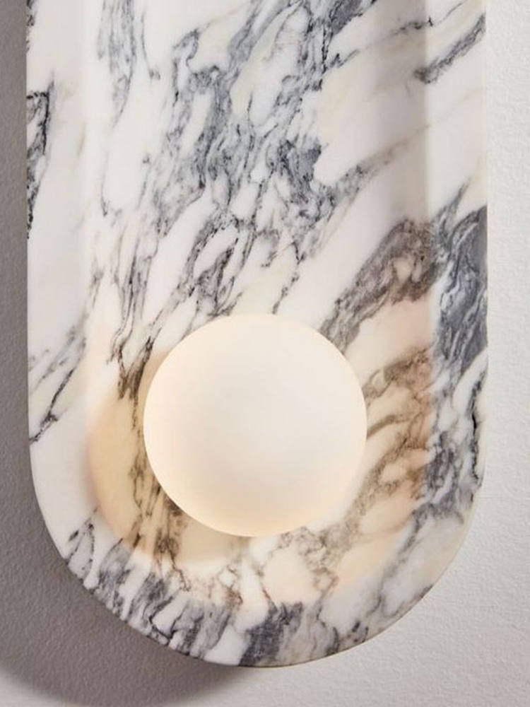 Pith elegante Wandleuchte aus Metall