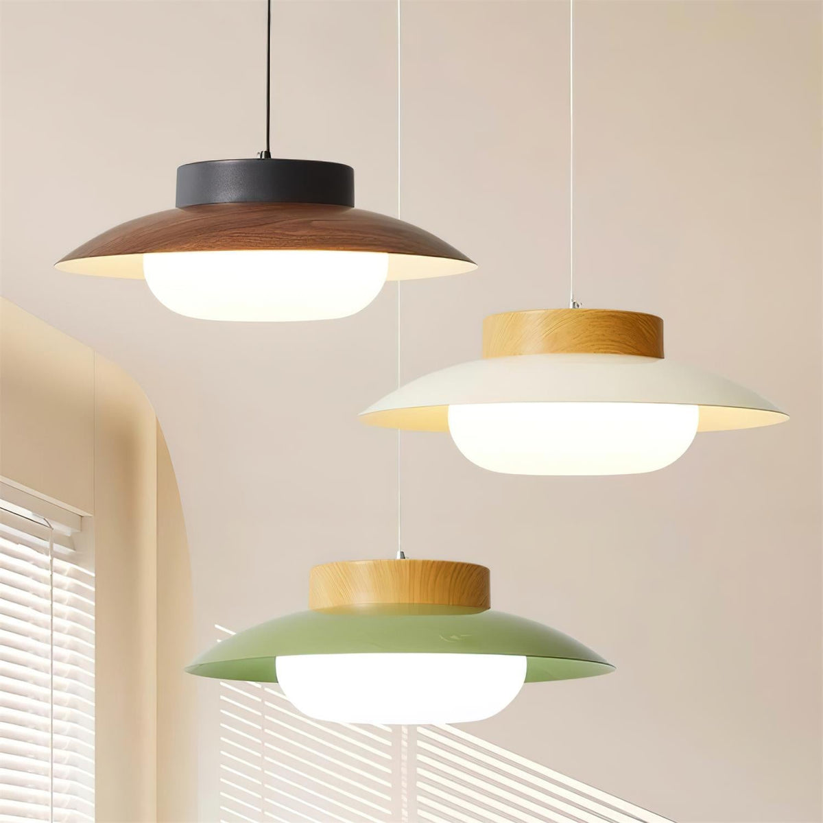 Teriivise Pendelleuchte mit Schwenkarmlampe