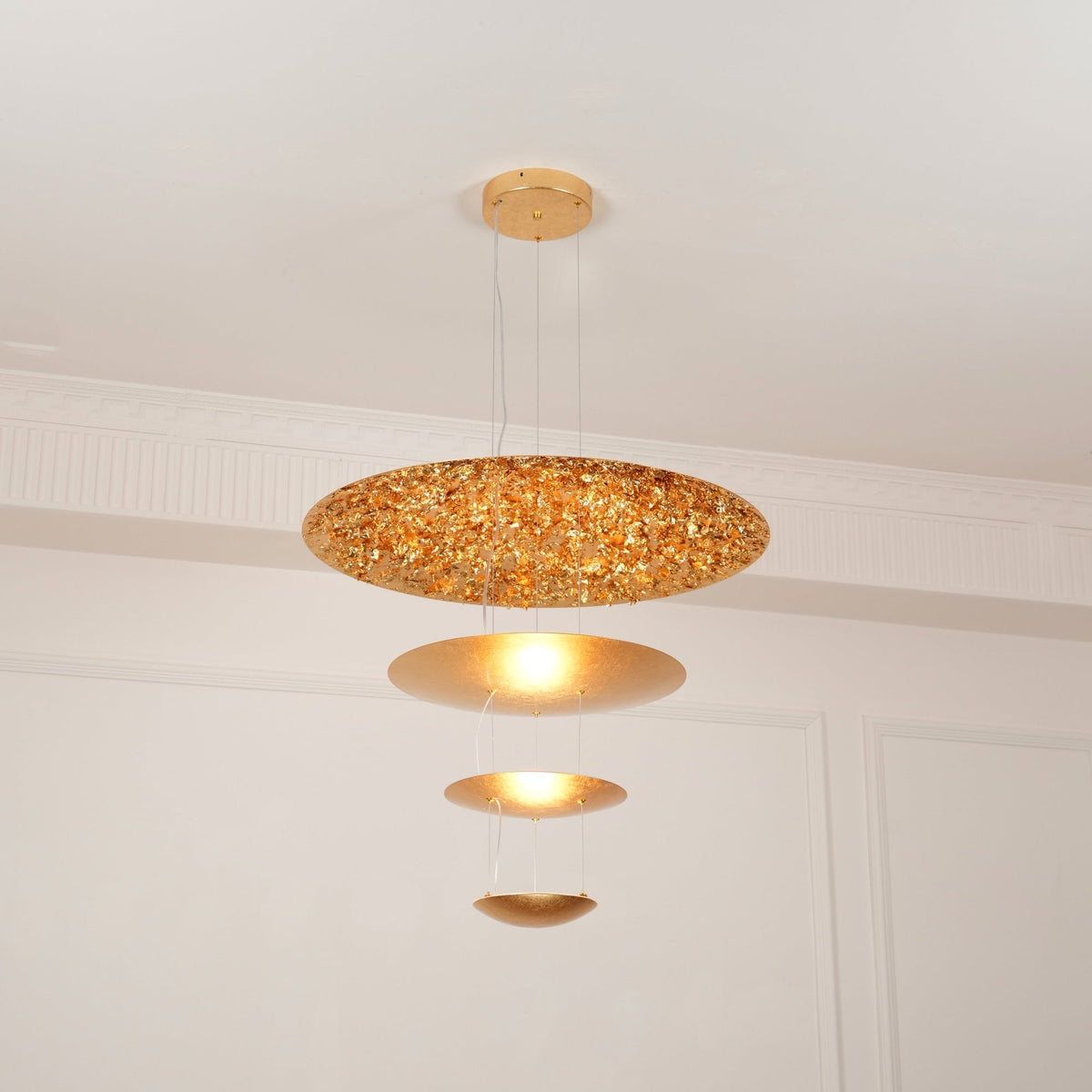 Phelion mehrschichtige Pendelleuchte aus Goldfolie