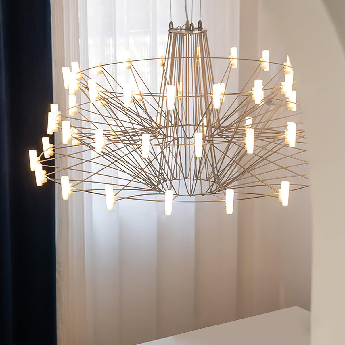 Orinenine Kronleuchter Sky Ballet aus Edelstahl und Acryl im modernen Stil