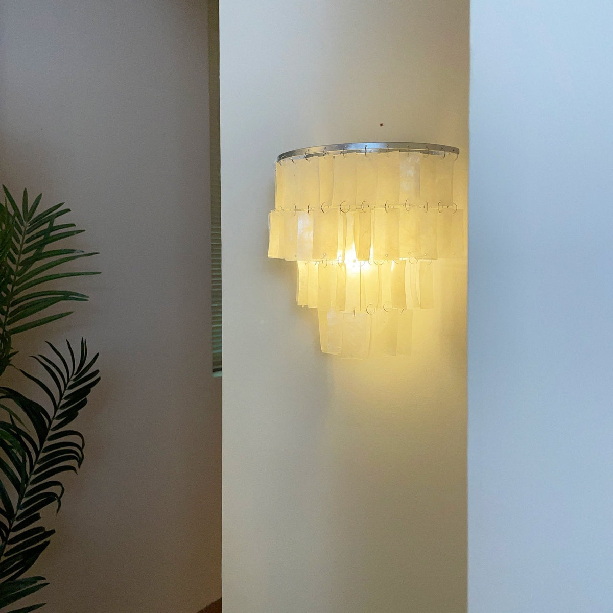 Vidoros zeitgenössische luxuriöse Wandleuchte mit mehrschichtiger Schale