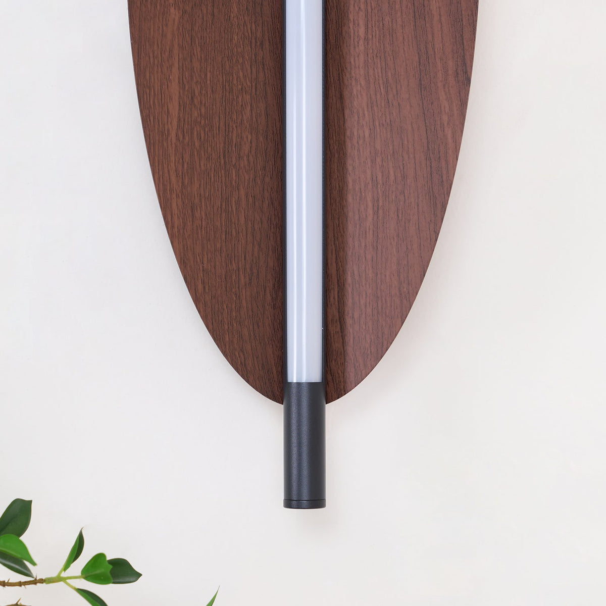Orsoriel zeitgenössische minimalistische schlanke Platte-Wandleuchte