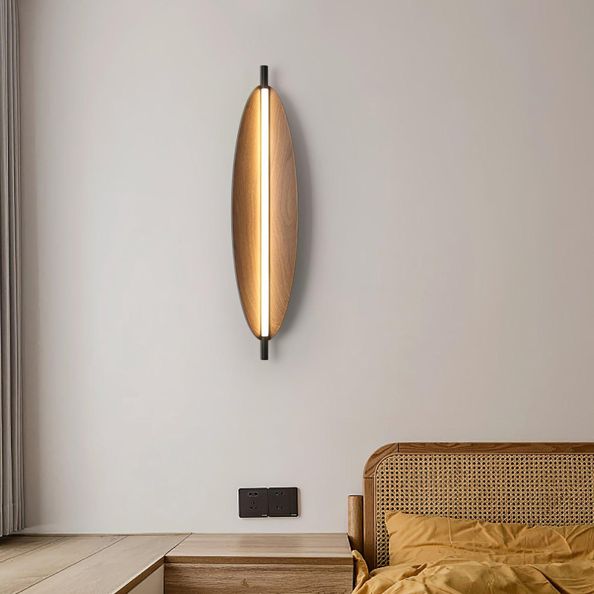 Orsoriel zeitgenössische minimalistische schlanke Platte-Wandleuchte