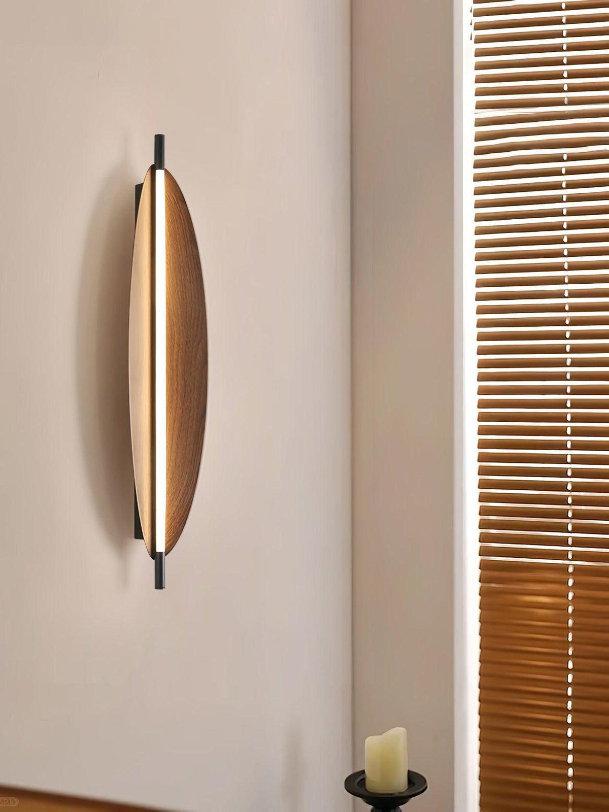 Orsoriel zeitgenössische minimalistische schlanke Platte-Wandleuchte