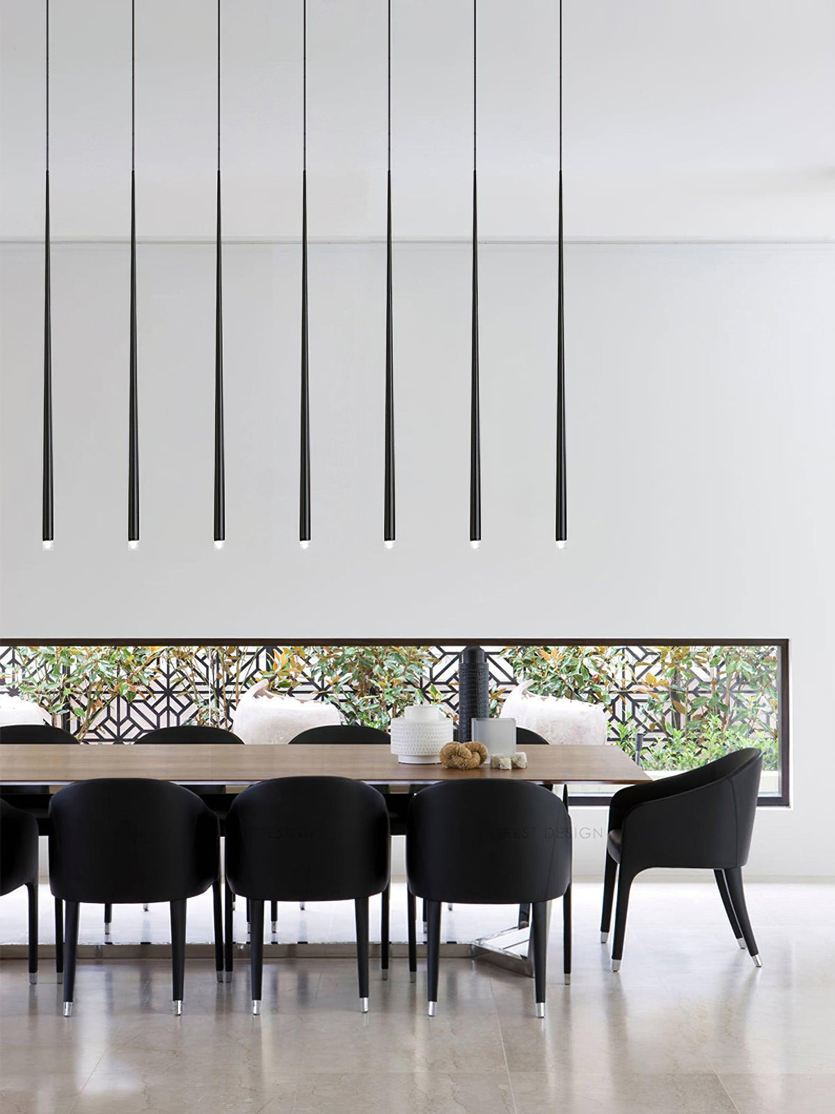 Reveno Kronleuchter Slender Cone Linear Schwarz Minimalistisch