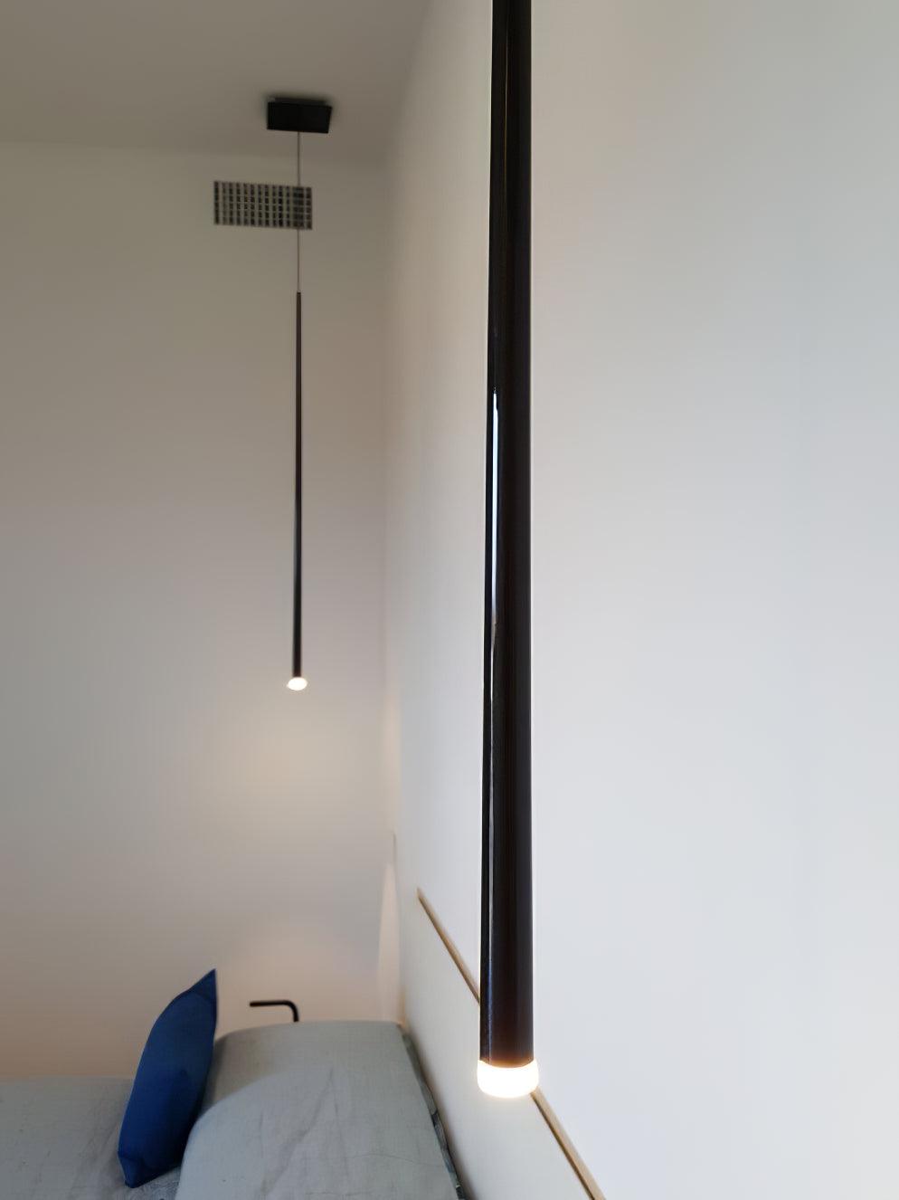 Reveno Kronleuchter Slender Cone Linear Schwarz Minimalistisch