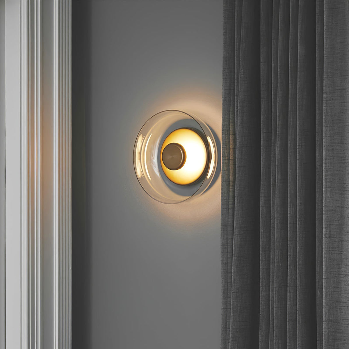 Aether Messing-Glas-Wandleuchte