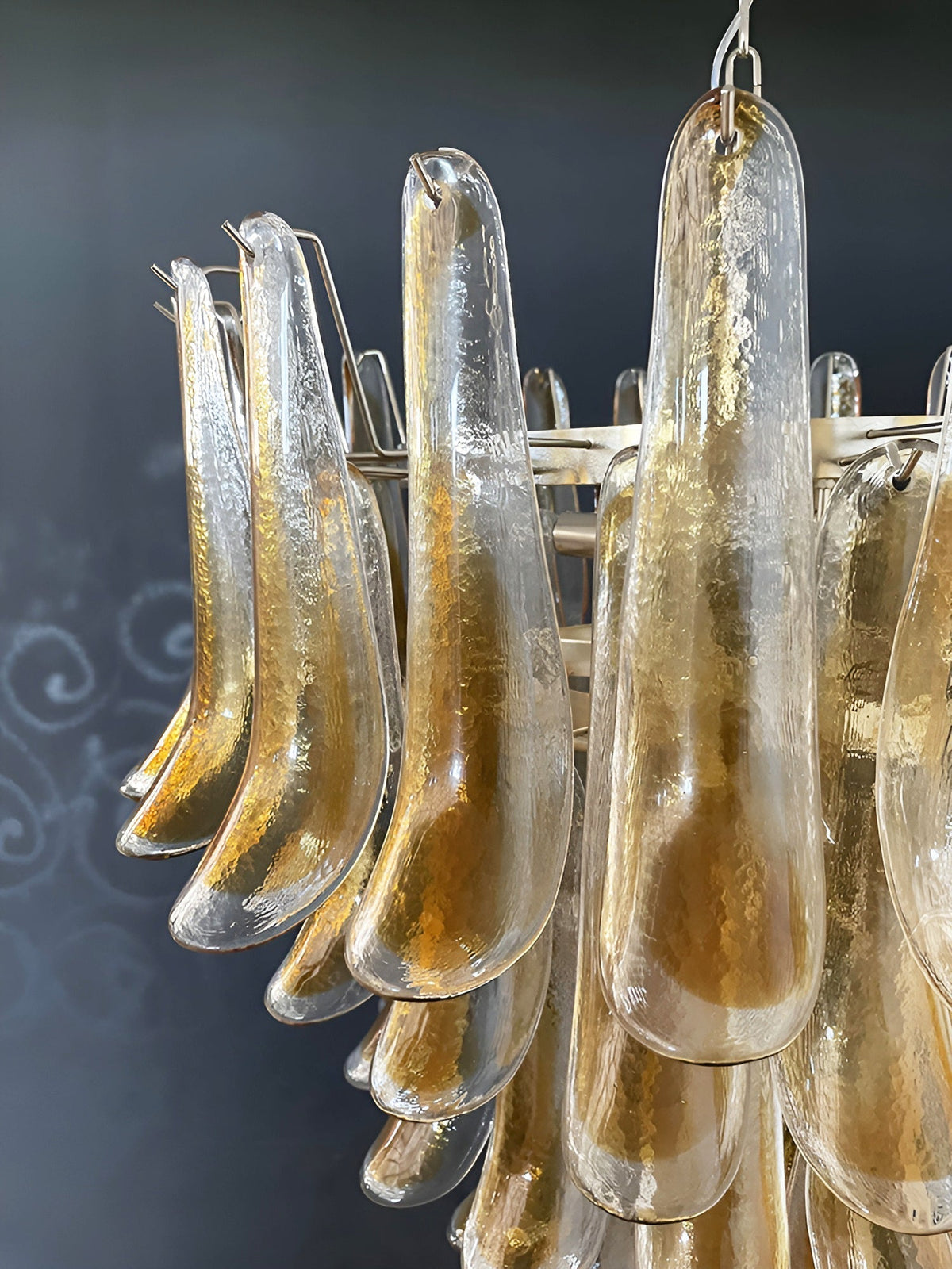 Liorenaine Kronleuchter Kronleuchte aus bernsteinfarbenem Glas in Petalenform mit mehreren Schichten luxuriös
