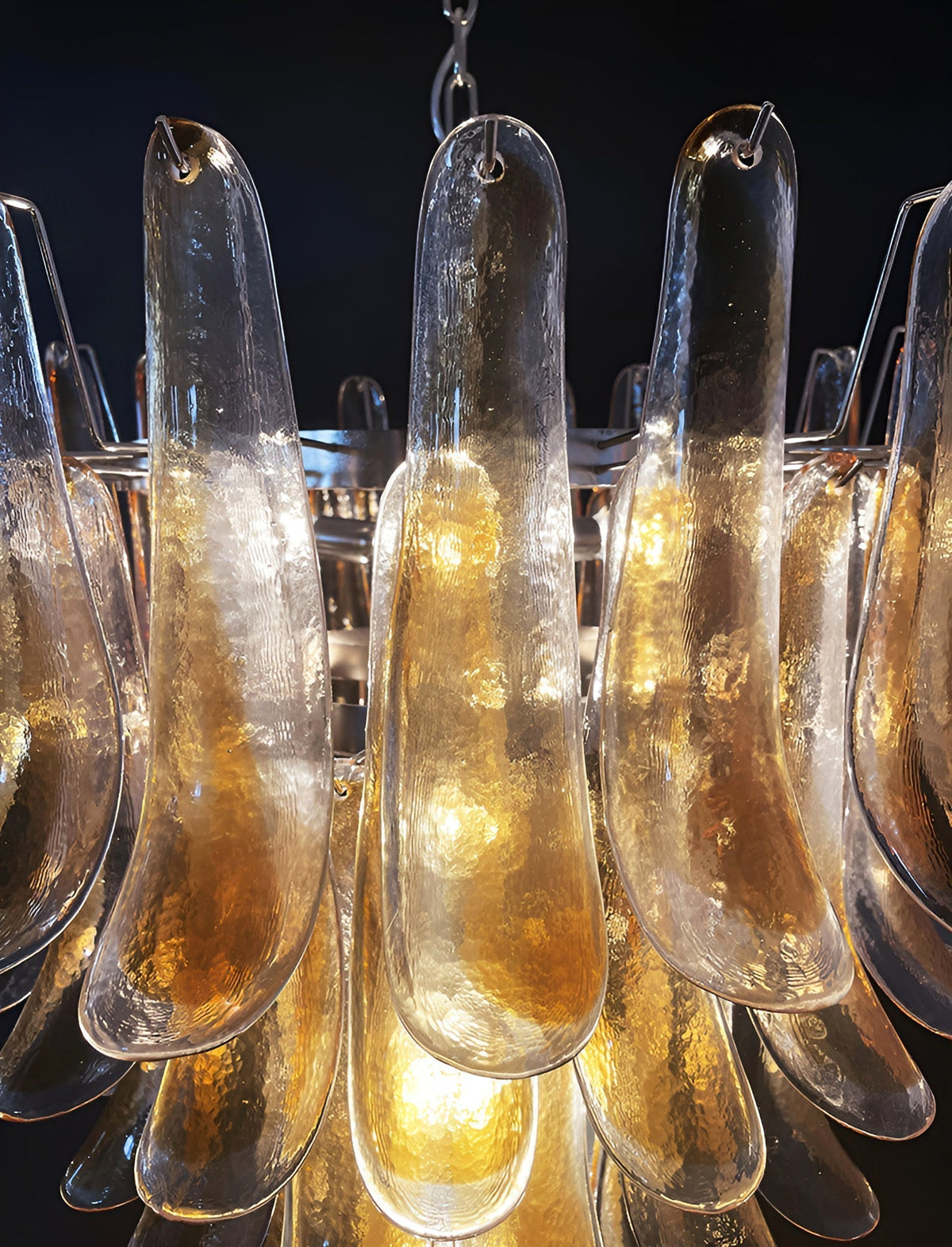 Liorenaine Kronleuchter Kronleuchte aus bernsteinfarbenem Glas in Petalenform mit mehreren Schichten luxuriös