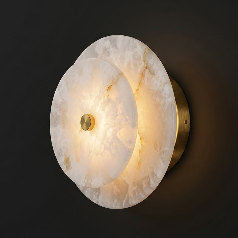 Ravelford Wandleuchte aus Alabaster in Scheibenform