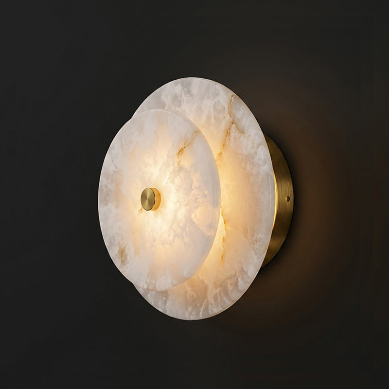 Ravelford Wandleuchte aus Alabaster in Scheibenform