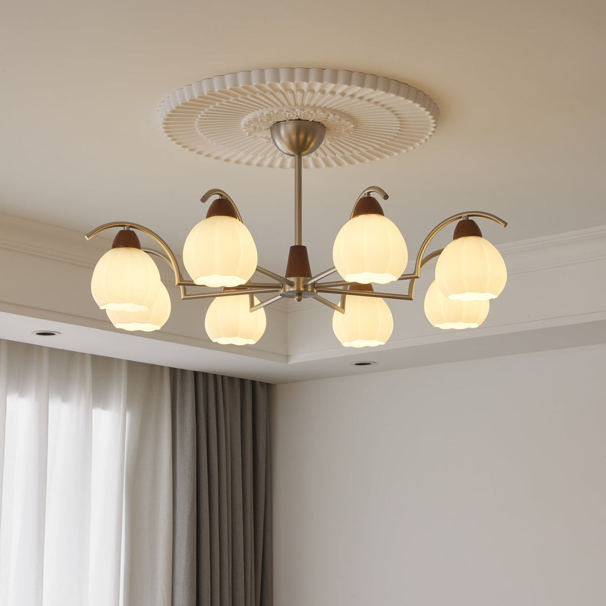 Ilaeiel Kronleuchter Traditionelle Eleganz Blüte Holz Glas