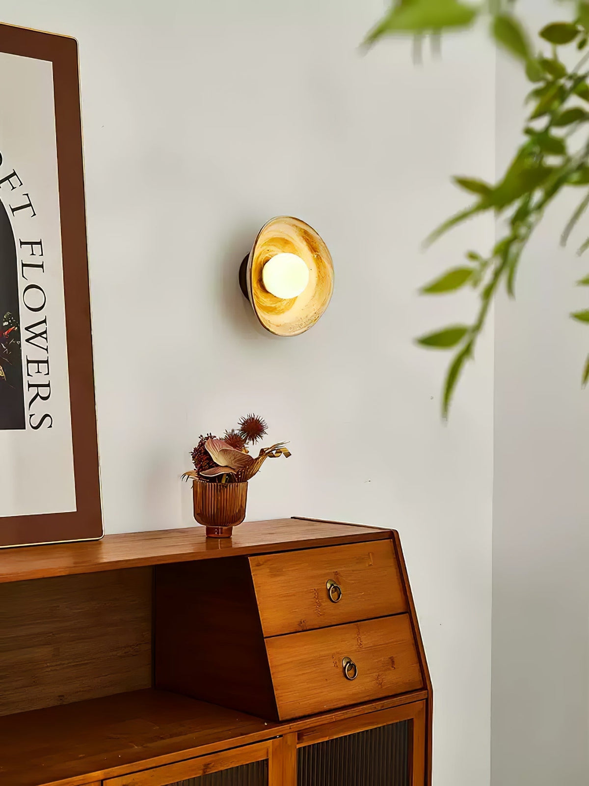 Solune zeitgenössische minimalistische Wandleuchte aus Glas und Holz