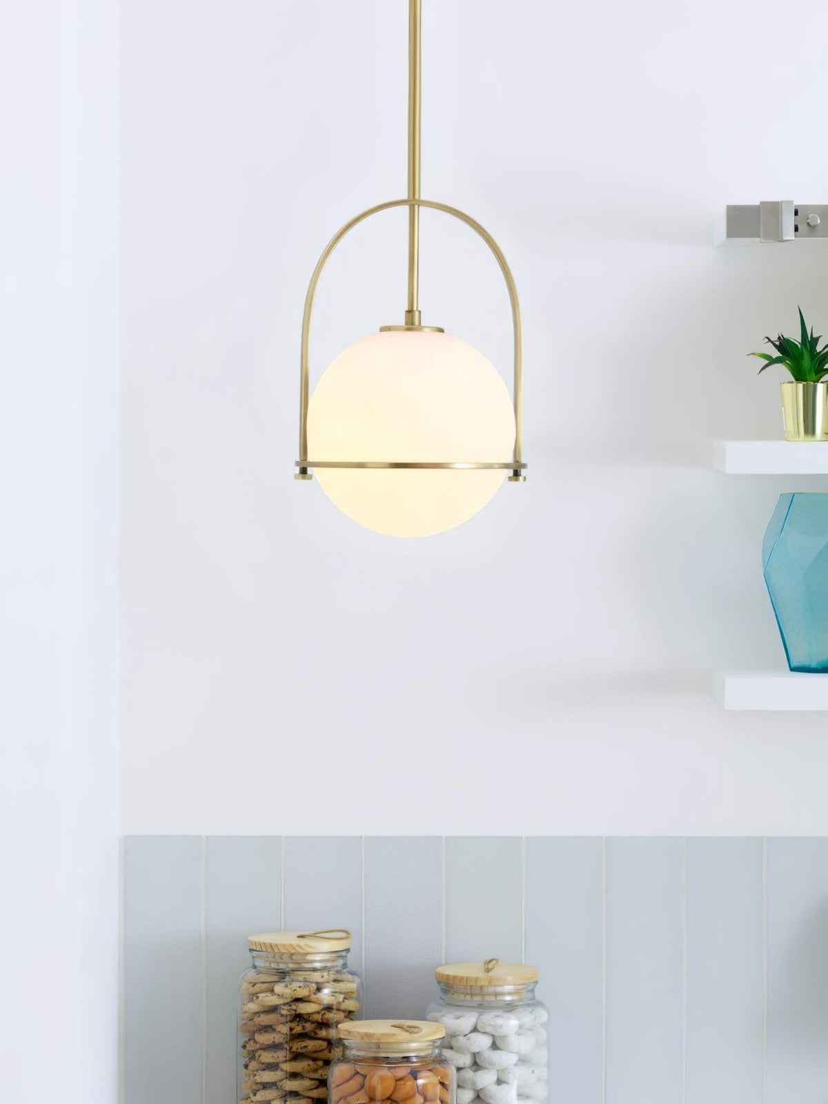 Brandonis moderne Pendelleuchte aus Glas