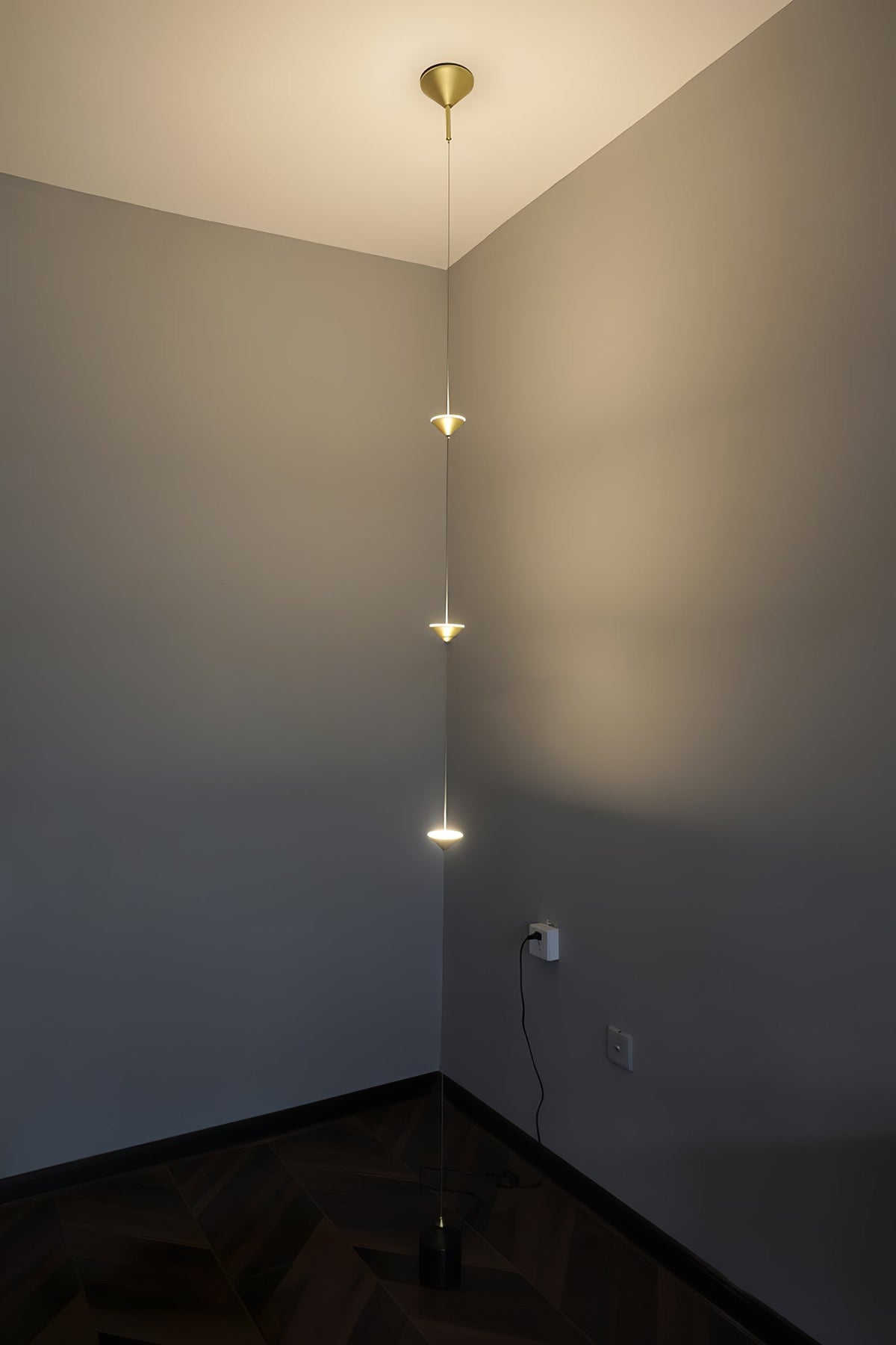 Natasha Minimalistische Stehleuchte