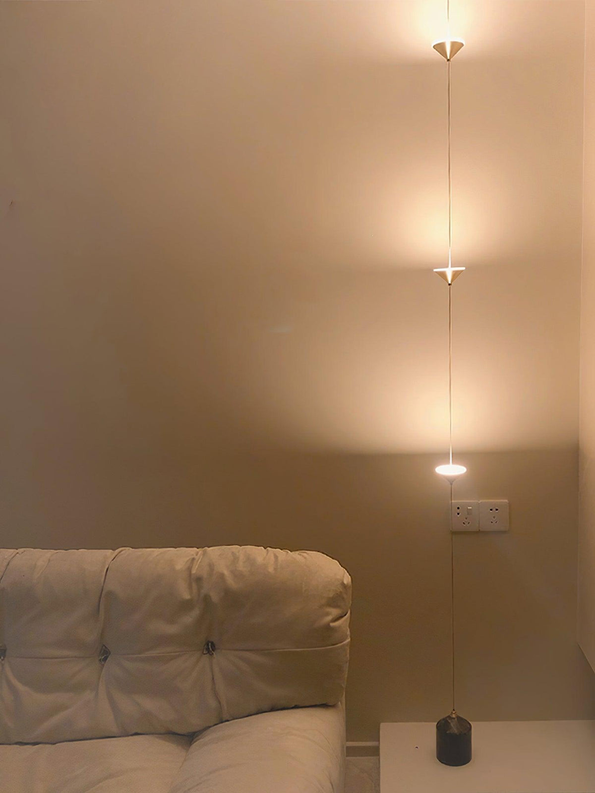Natasha Minimalistische Stehleuchte