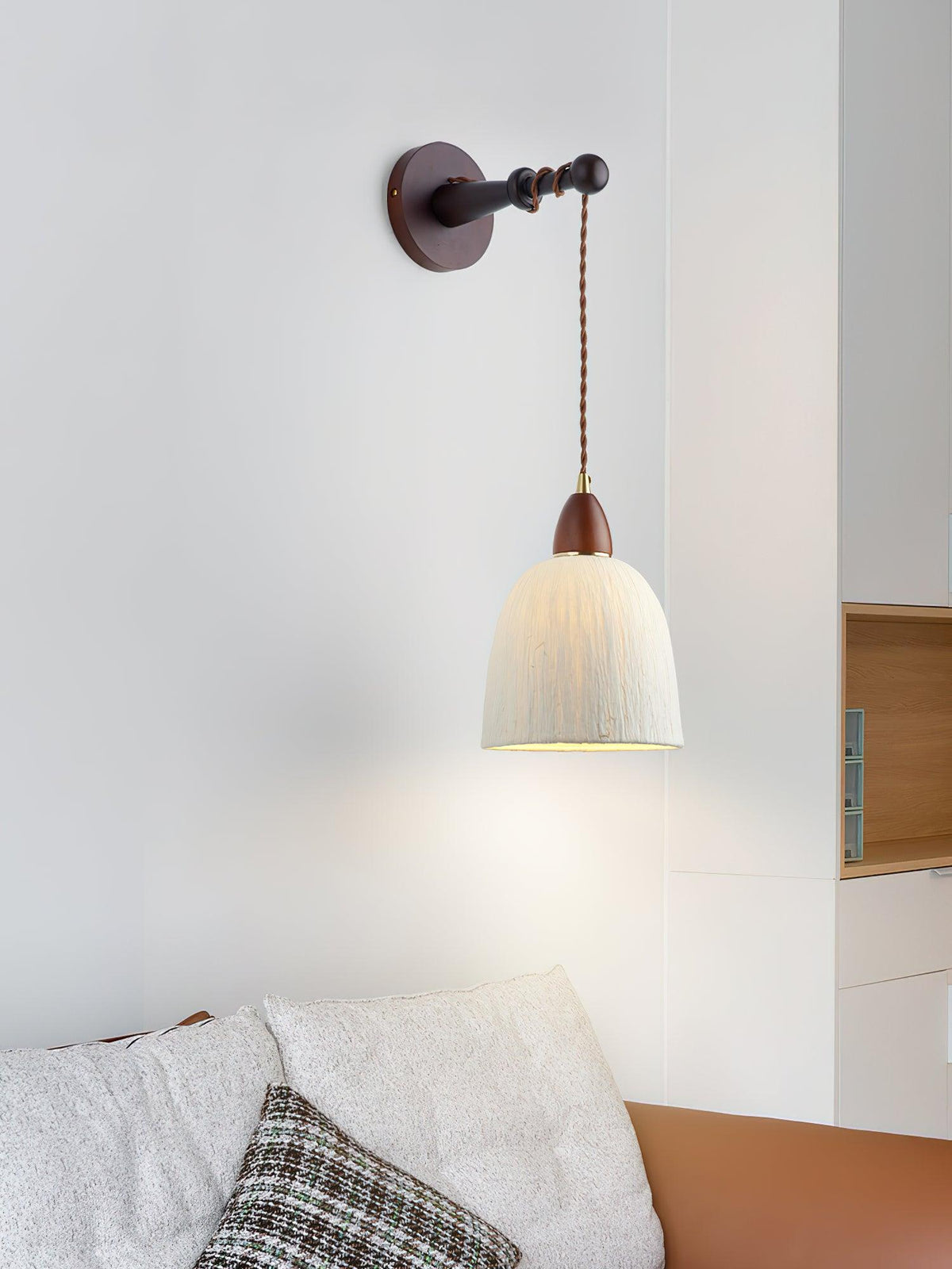 Vitheos Elegance Walnuss-Holz Wandleuchte in natürlicher Farbe