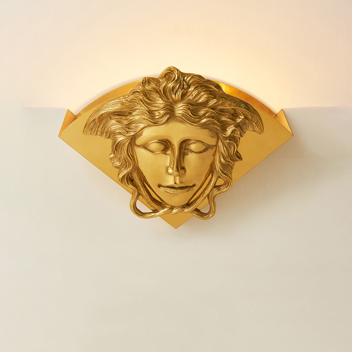 Sphinx Messing-Wandleuchte