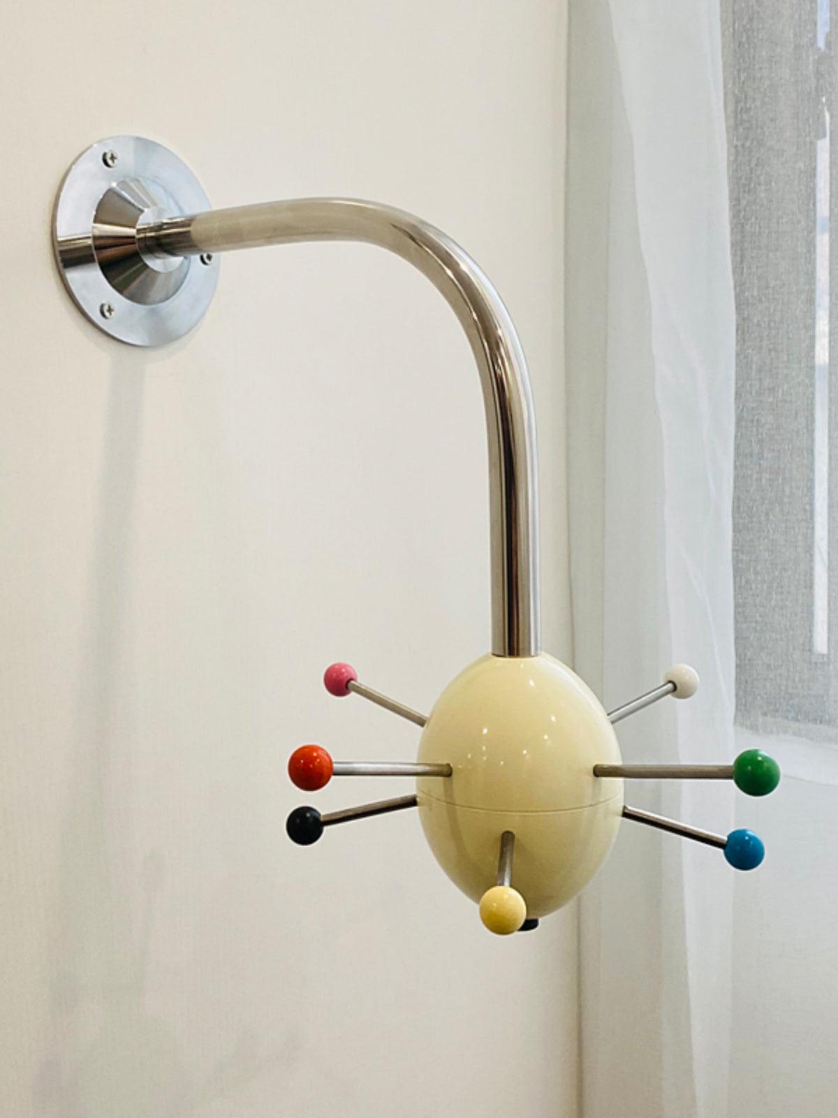 Avenivian Orbit Kleiderständer