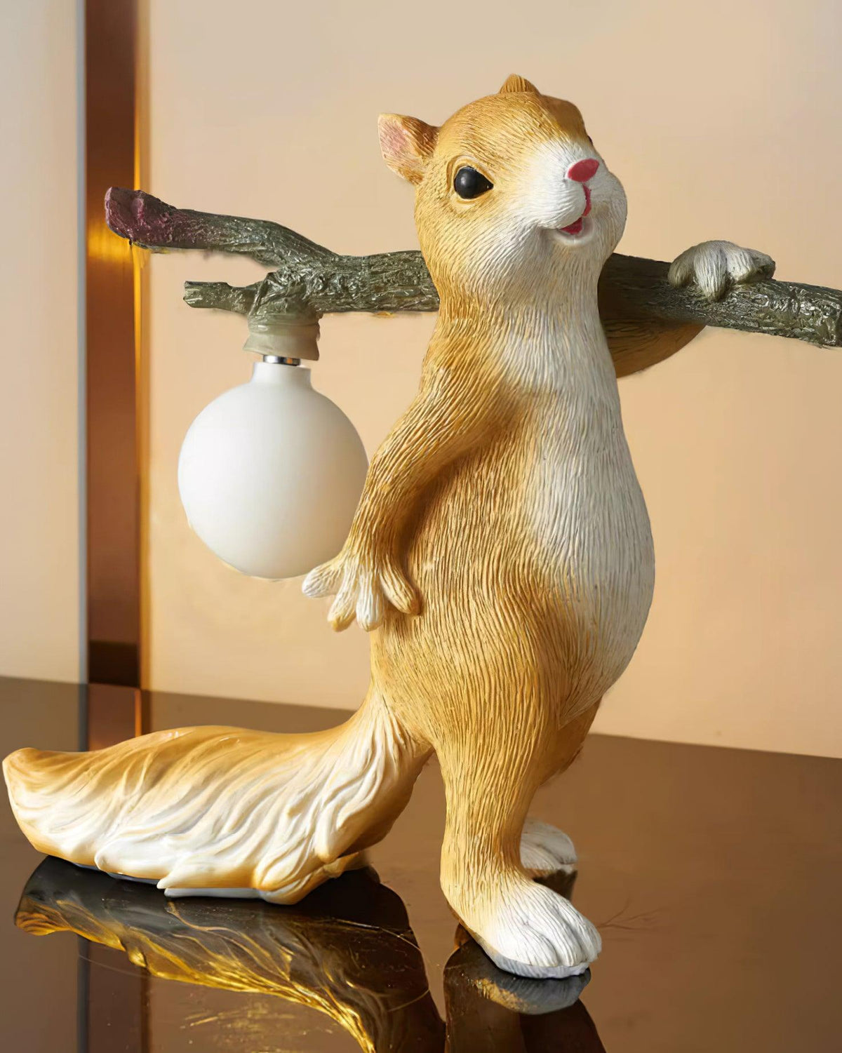 Squirrel Tischlampe
