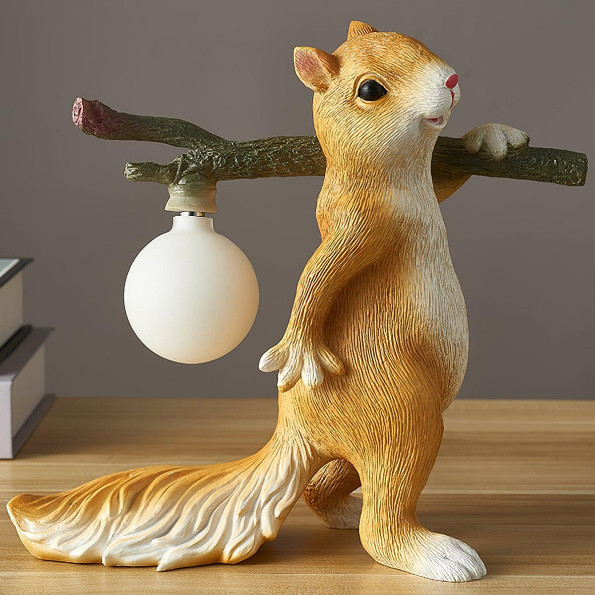 Squirrel Tischlampe