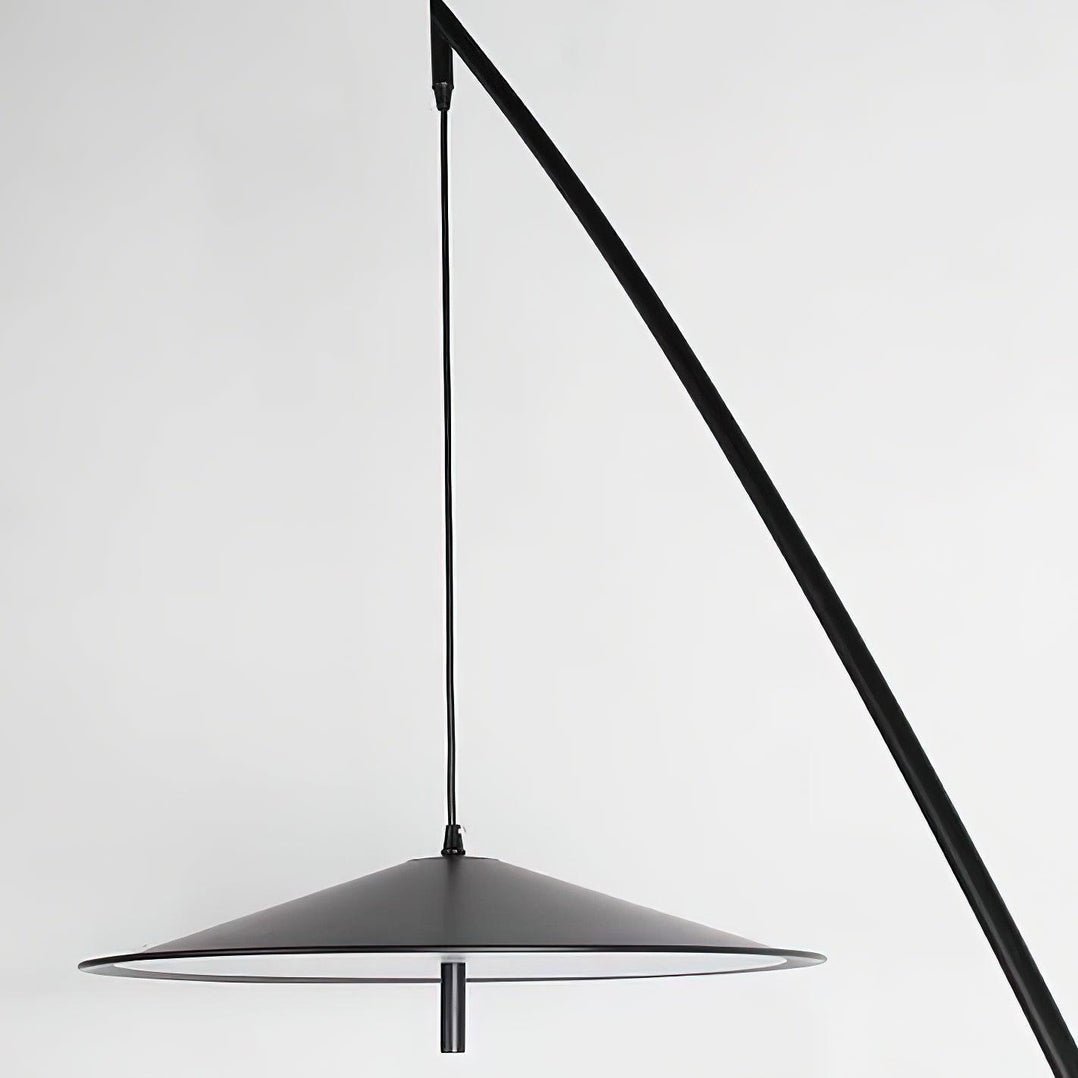 Arcana Schwarz Minimalistische Stehleuchte
