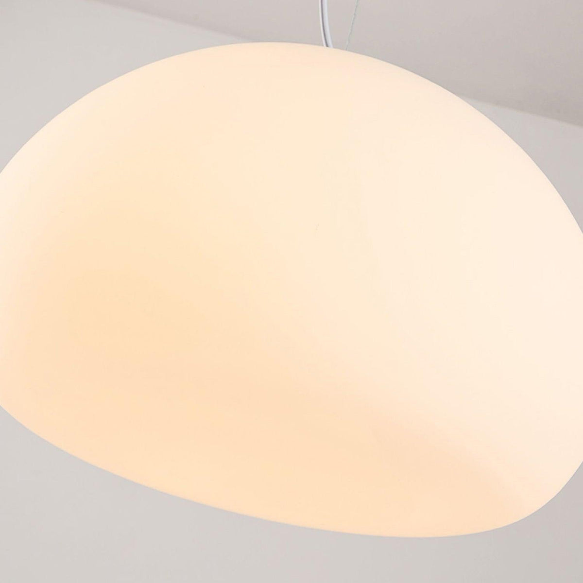Zerina Pendelleuchte aus Milchglas