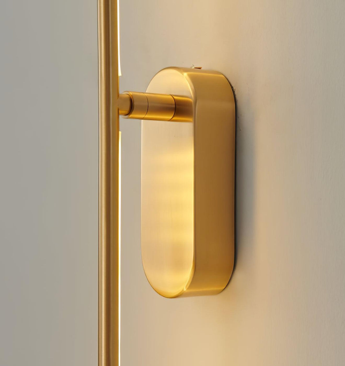 Vrysl Wandleuchte Stabförmig Mit Stecker Minimalistisch
