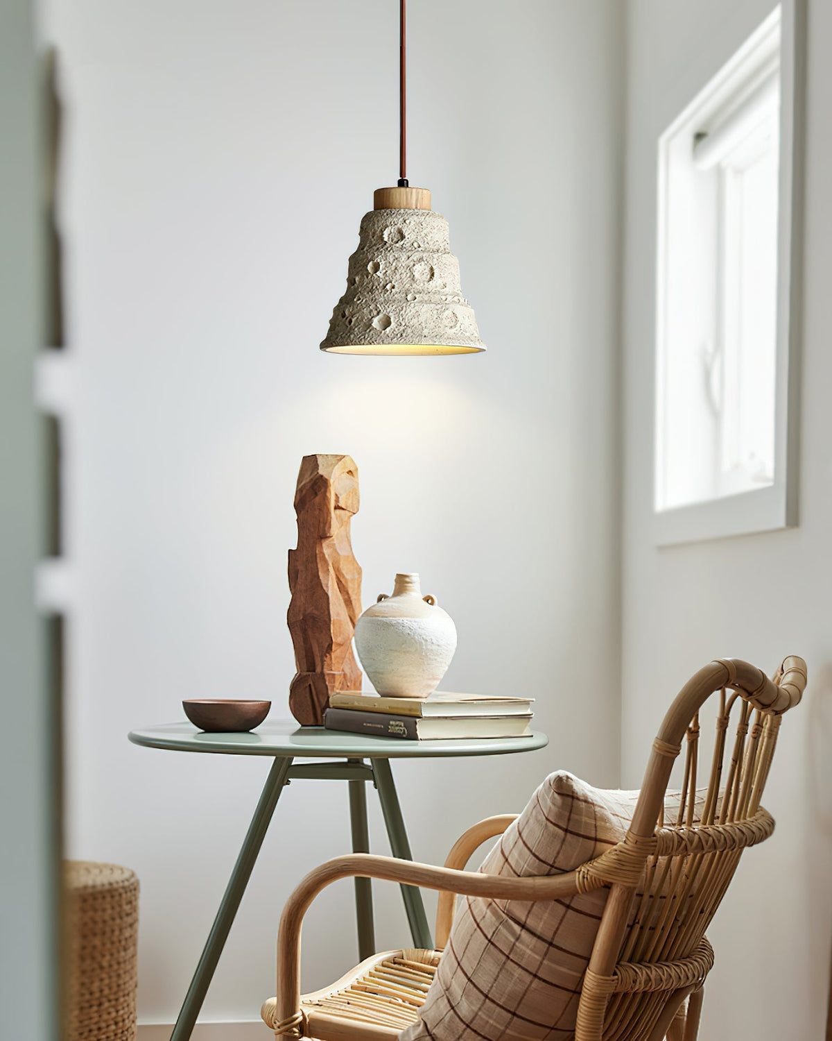 Ilphaeth skandinavisch Art Bell Pendelleuchte aus Holz und Stein