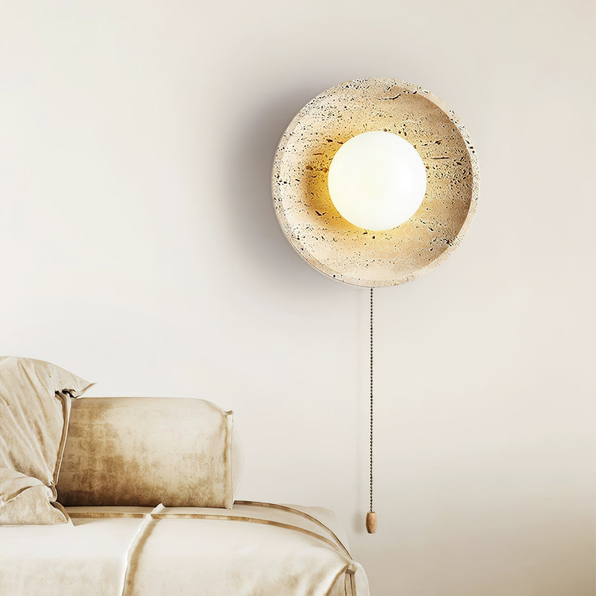 Tavik Bowl-Frame Travertine Wandleuchte