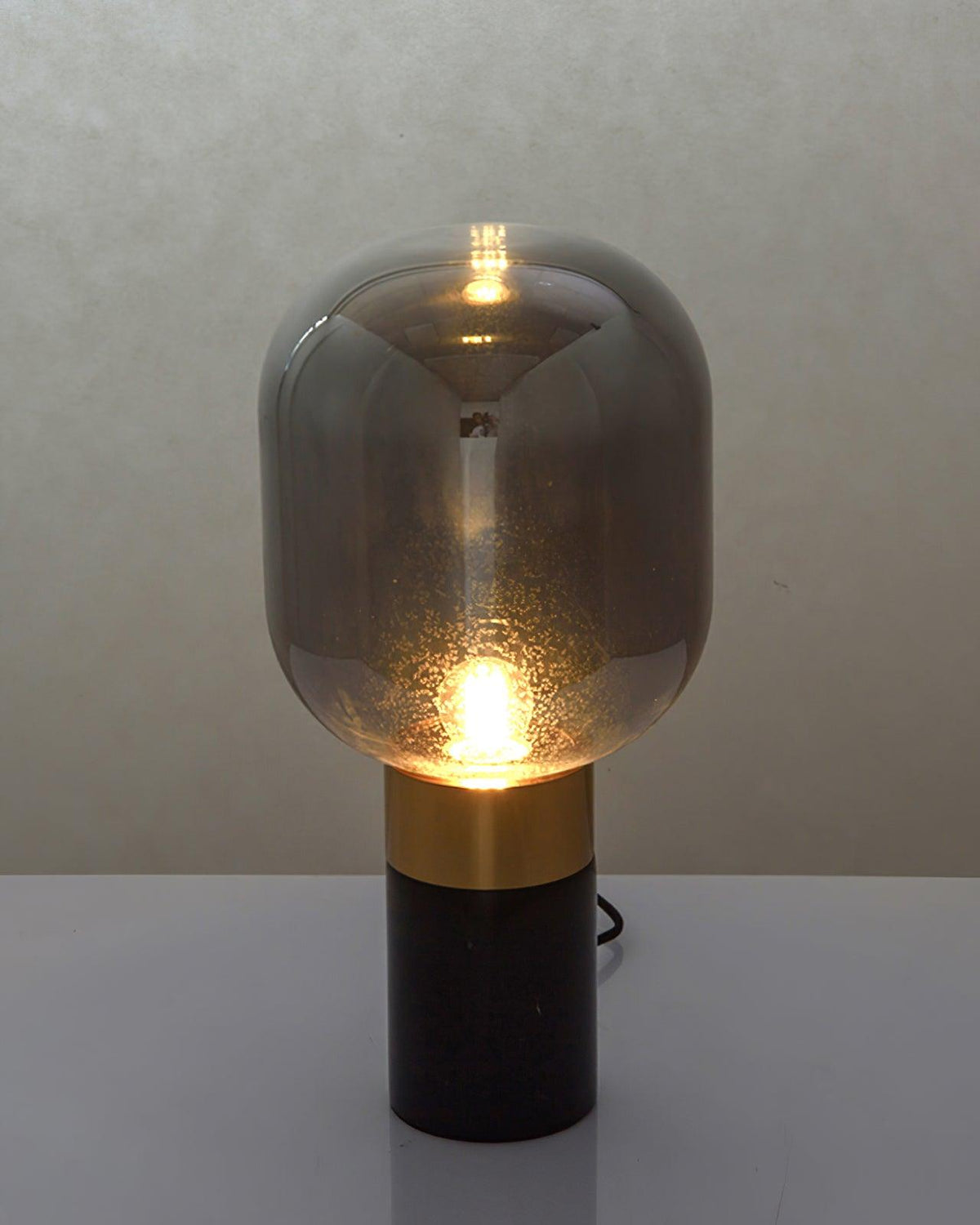 Aurdoren Minimalistische Tischleuchte aus Marmor mit Glas