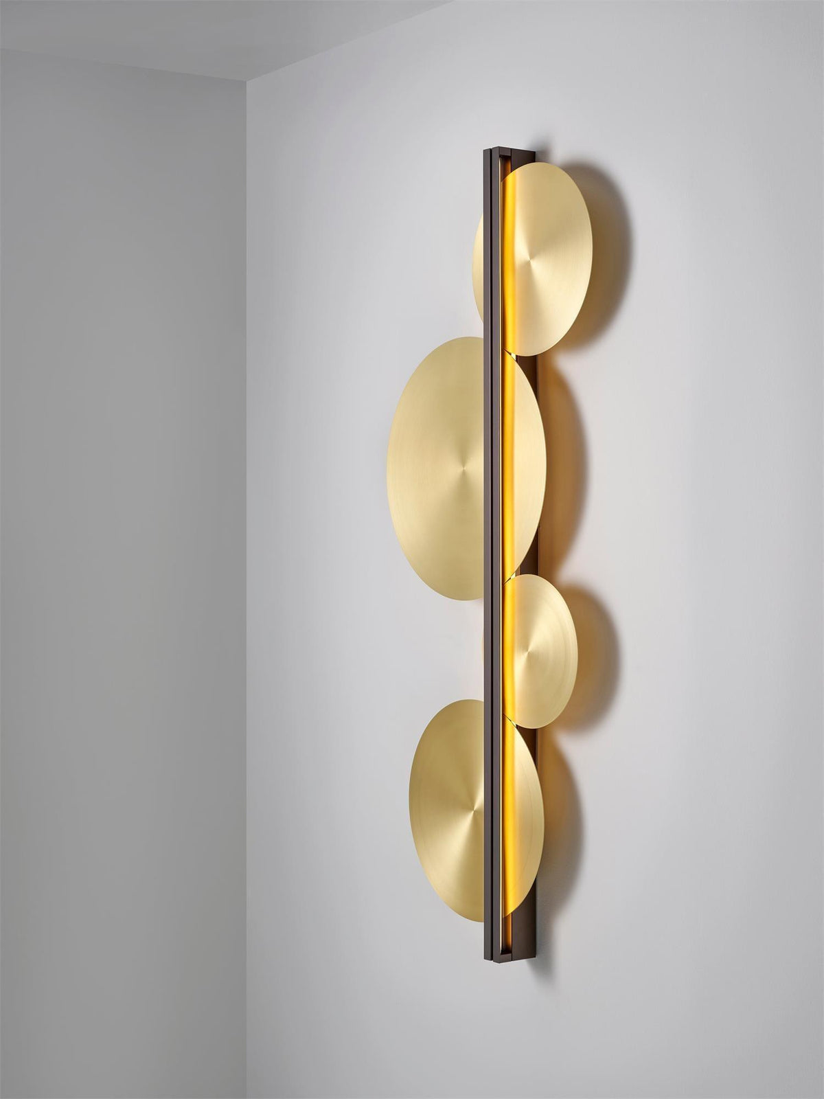Oriivise Wandleuchte Gold runde Lampenschirme zentrale Stütze für Flur Wohnzimmer | Cielum