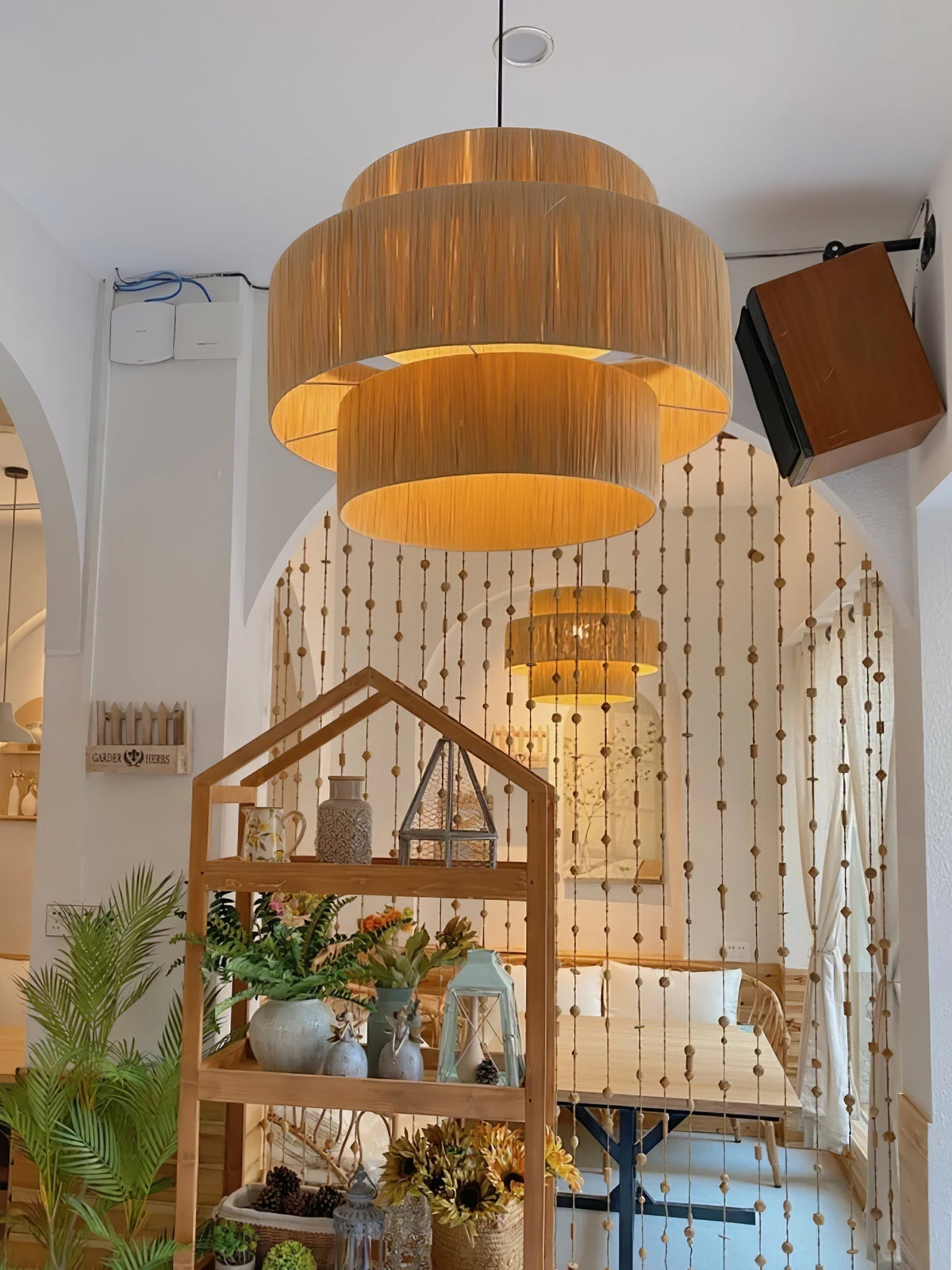 Thyra Stroh-Pendelleuchte im traditionellen Retro-Stil