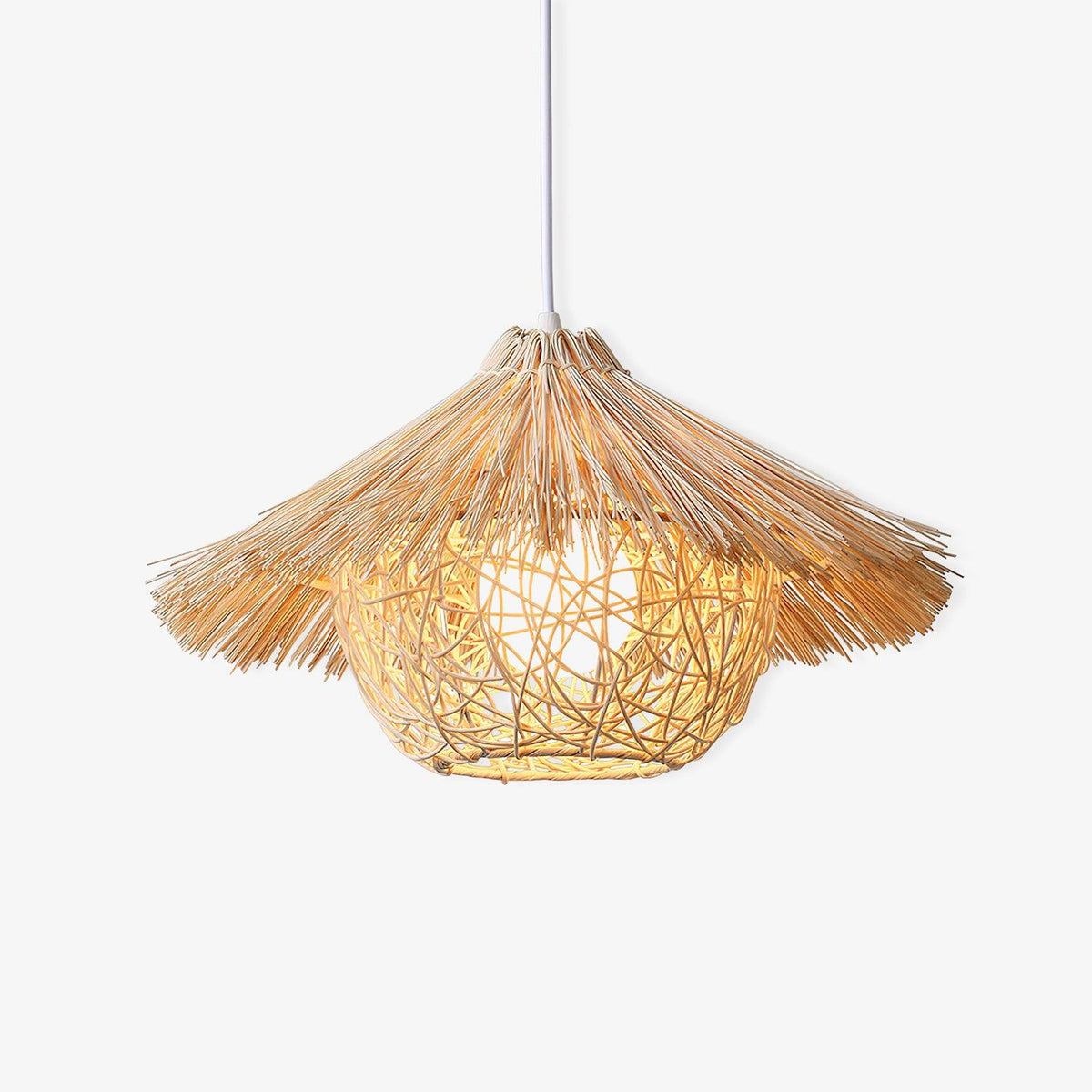 Sunell Rattan-Pendelleuchte in Strohhutform