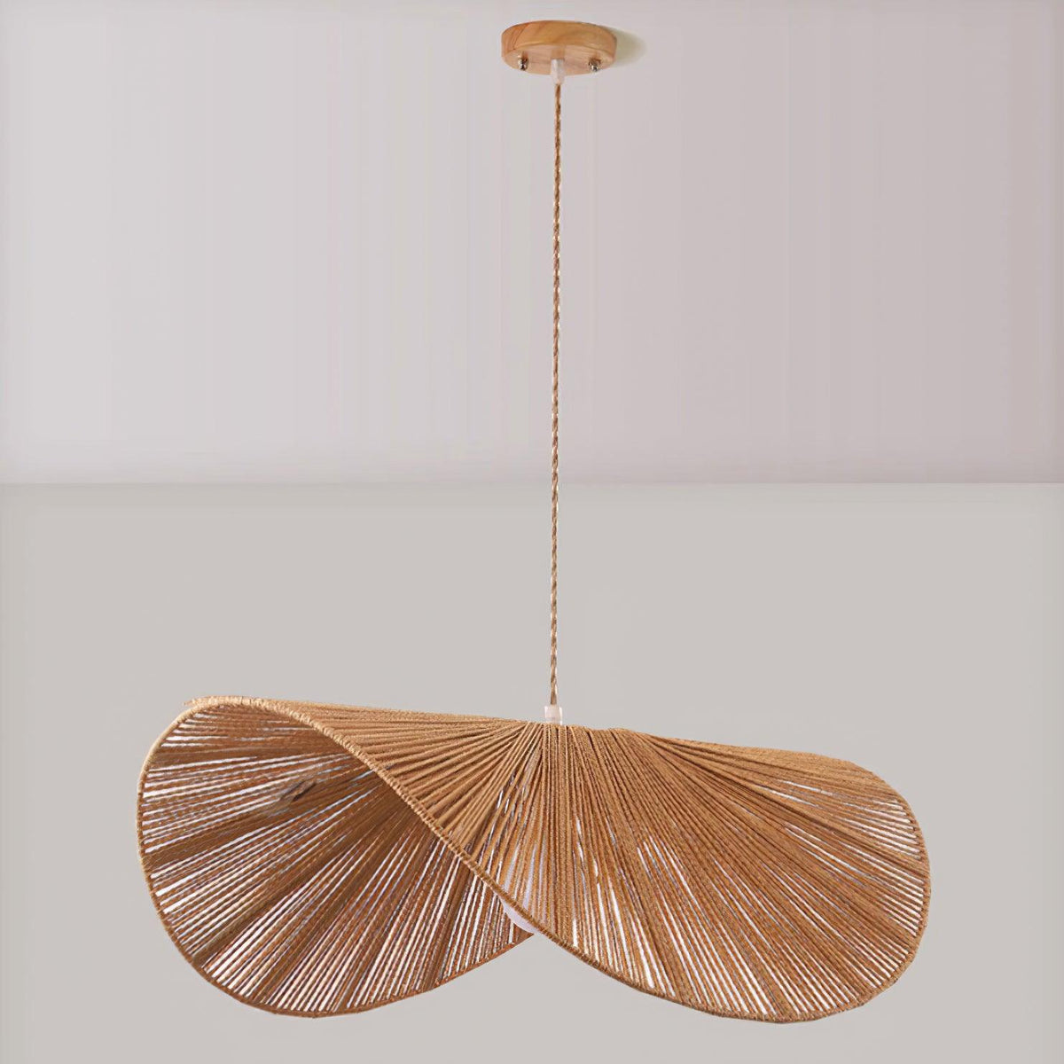 Canoeria Handgeflochtene Pendelleuchte aus natürlichem Rattan