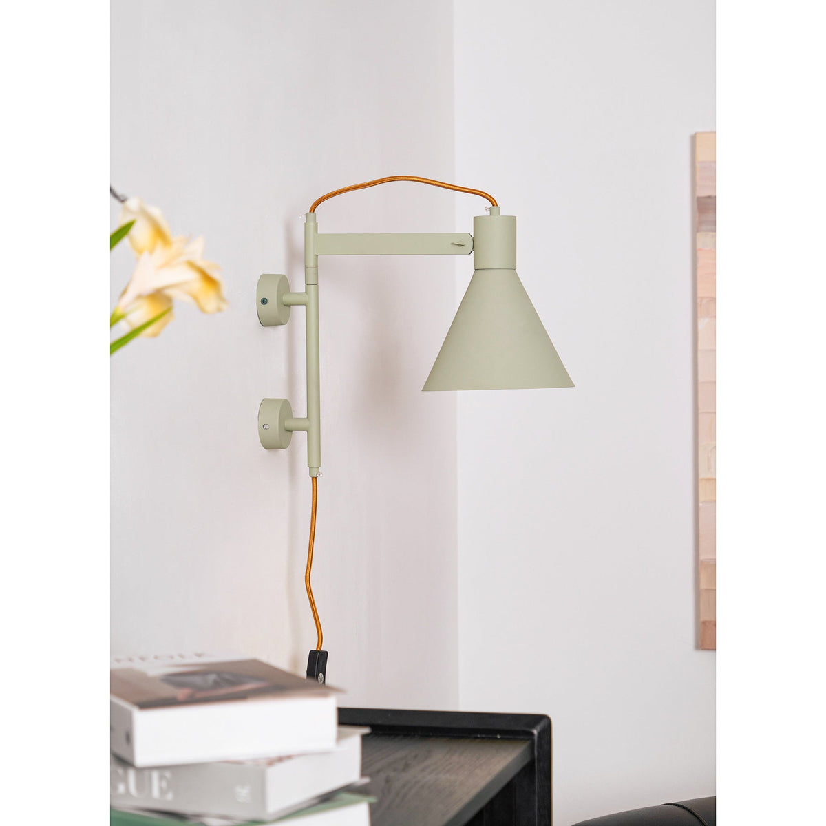 Avenirise Wandleuchte aus Aluminium, konischer Form, minimalistisch für das Schlafzimmer | Cielum
