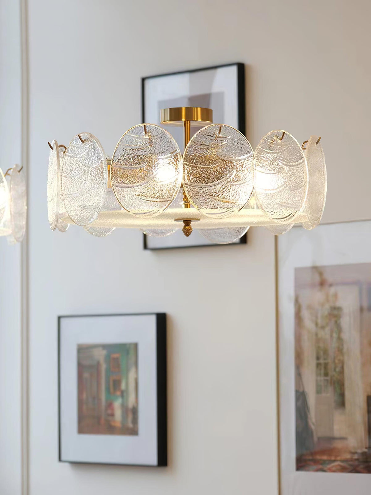 Velalaine Deckenleuchte mit Gold-Oberfläche und ribbed-Glas